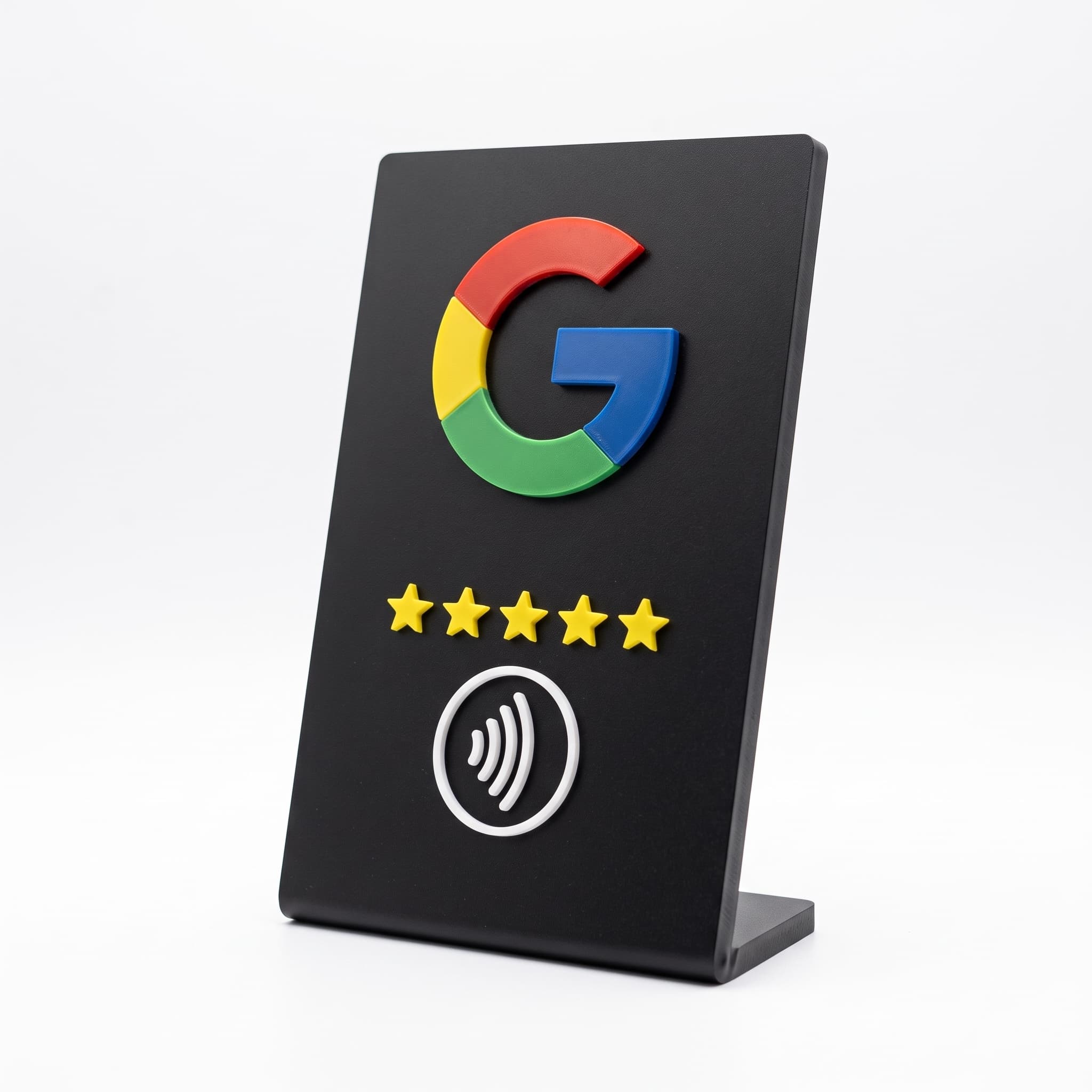 Placa AvaliaTap preta com o G do Google, cinco estrelas e o símbolo de aproximação